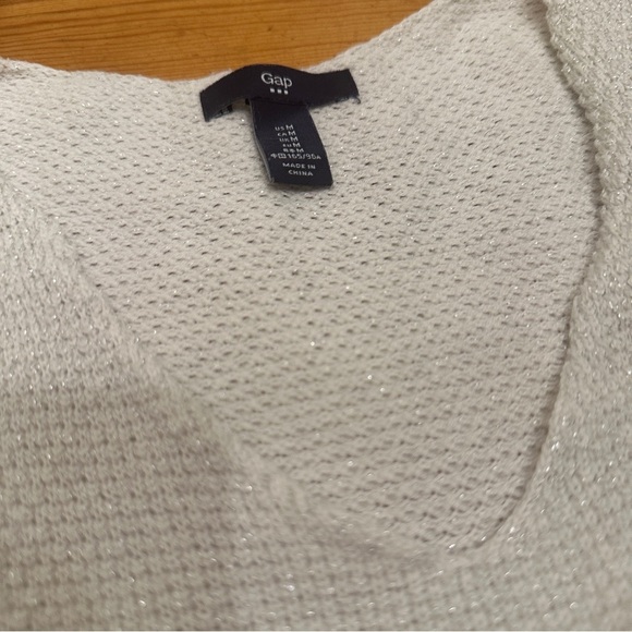 Gap White V Neck Sweater cotton blend with shimmer Women M - Picture 2 of 7